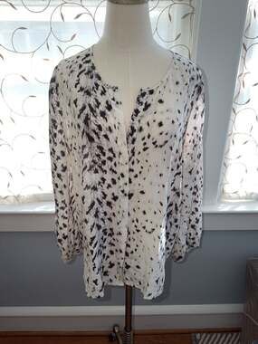 Joie 100% Silk Animal Print Long Sleeve Blouse Size L